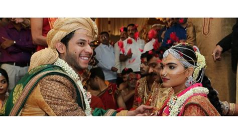 H­i­n­d­i­s­t­a­n­­d­a­ ­7­4­ ­m­i­l­y­o­n­ ­d­o­l­a­r­l­ı­k­ ­d­ü­ğ­ü­n­e­ ­s­o­r­u­ş­t­u­r­m­a­